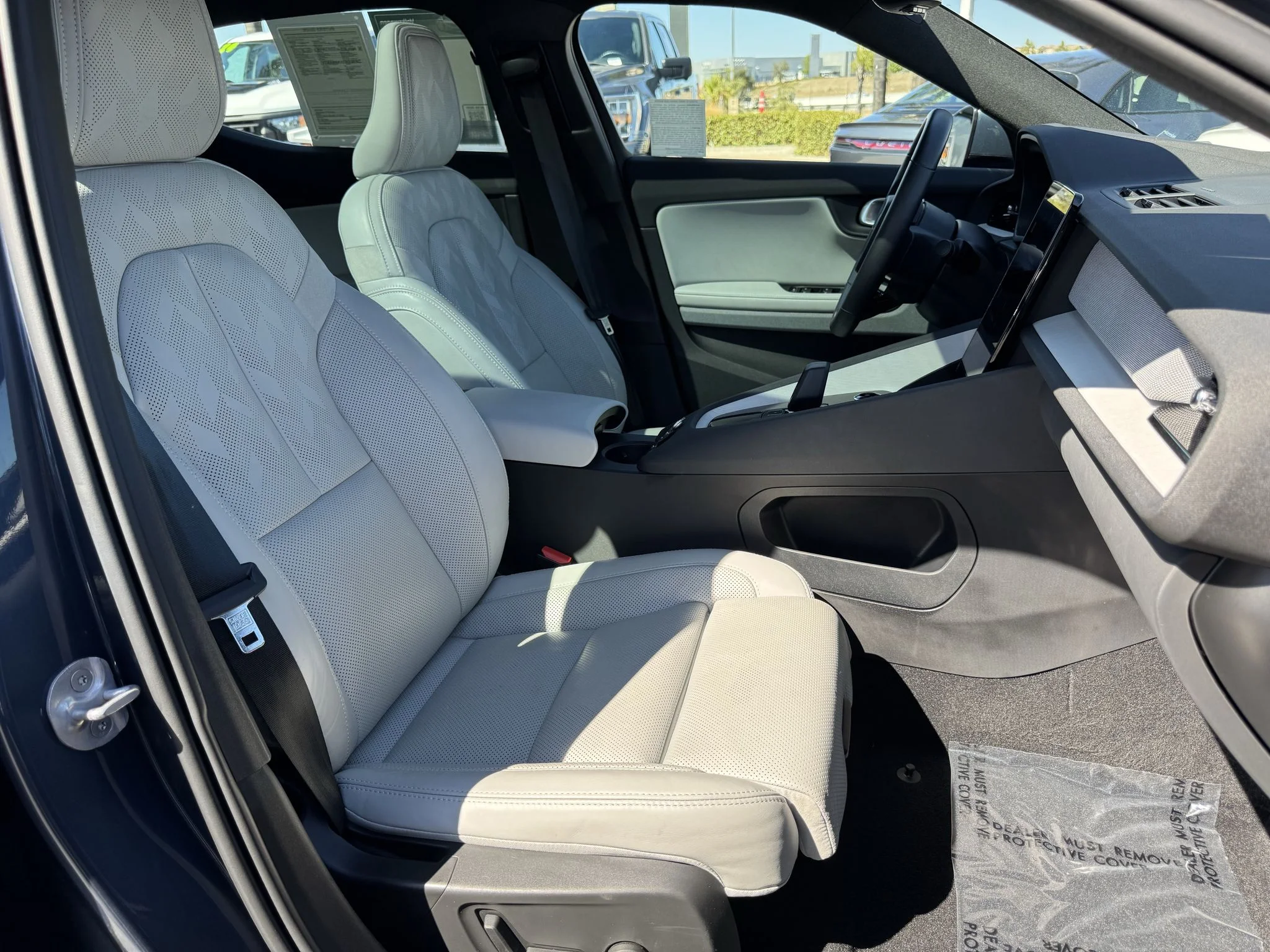 Used 2024 Midnight Metallic Polestar Long Range Dual Motor image 31