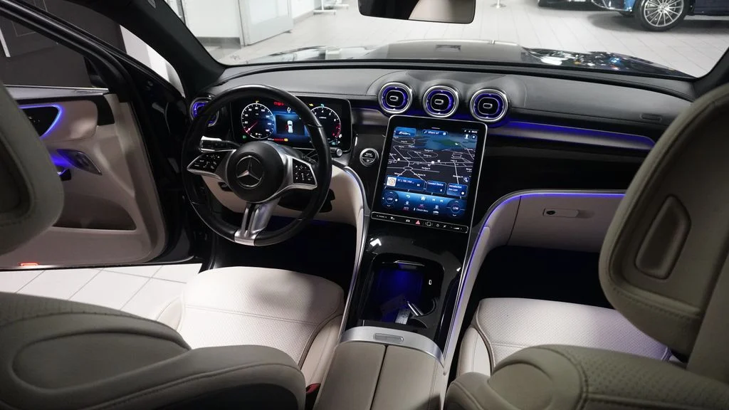 Certified Used 2023 Blue Mercedes-Benz GLC 300 image 30