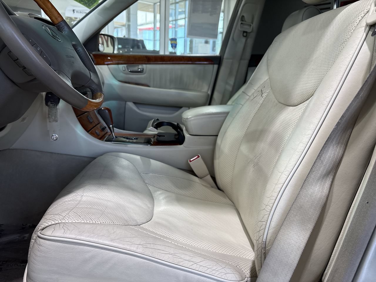 Used 2003 Silver Lexus 430 image 11