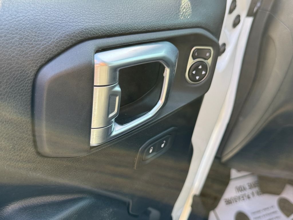Used 2022 White Jeep Unlimited Rubicon image 9