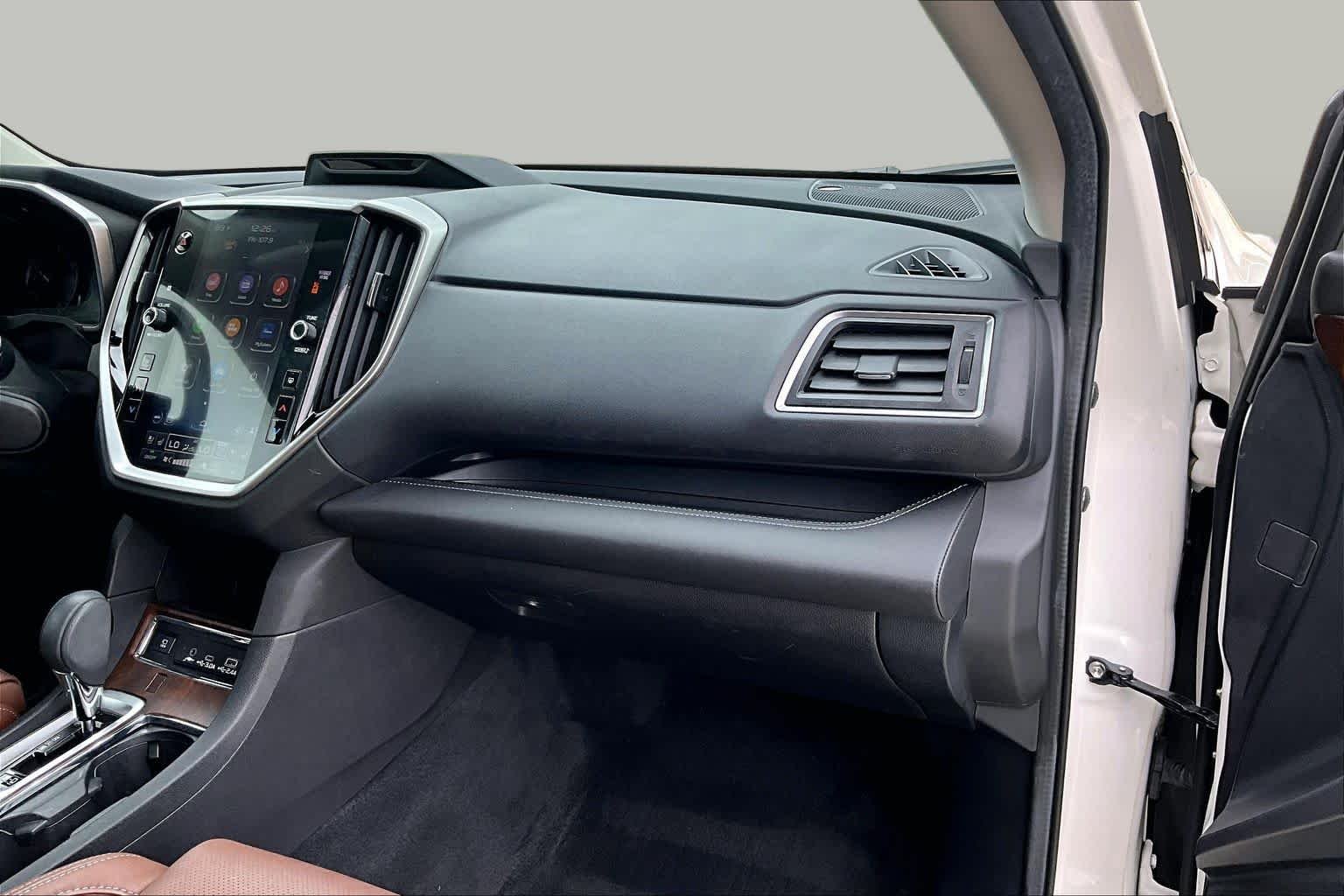 Used 2025 Crystal White Pearl Subaru Touring image 17