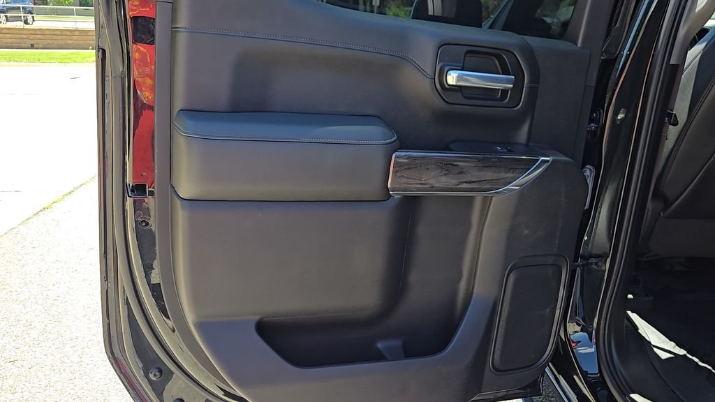 Used 2021 Black Chevrolet LTZ image 29