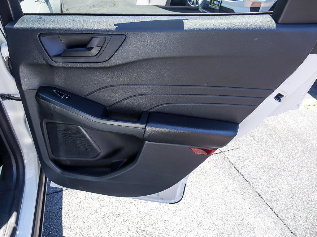 Used 2022 White Metallic Ford SE Hybrid image 32