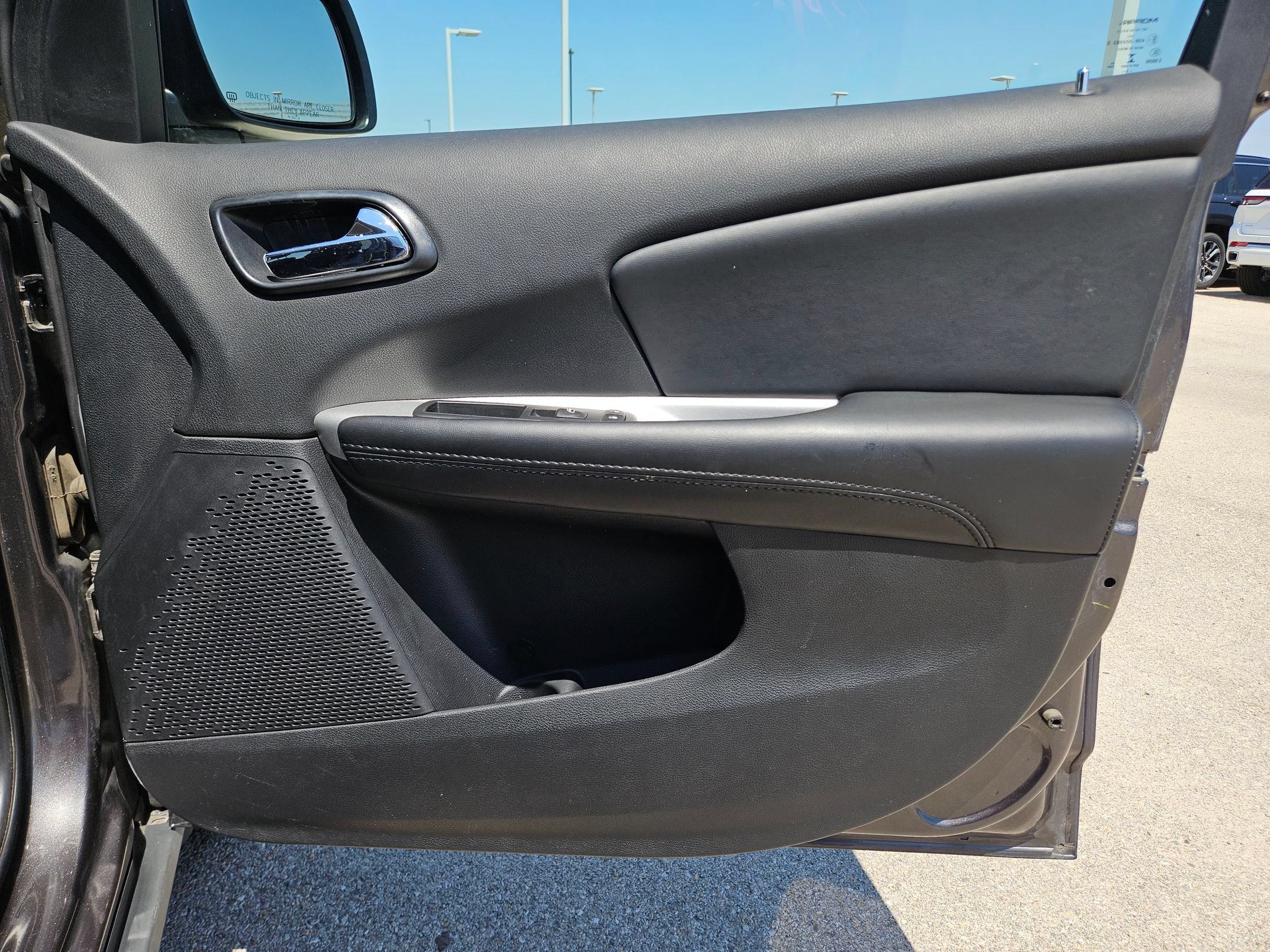 Used 2020 Granite Pearlcoat Dodge SE Value image 28