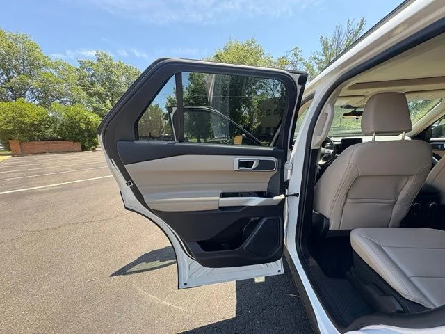 Used 2021 White Metallic Ford XLT image 26
