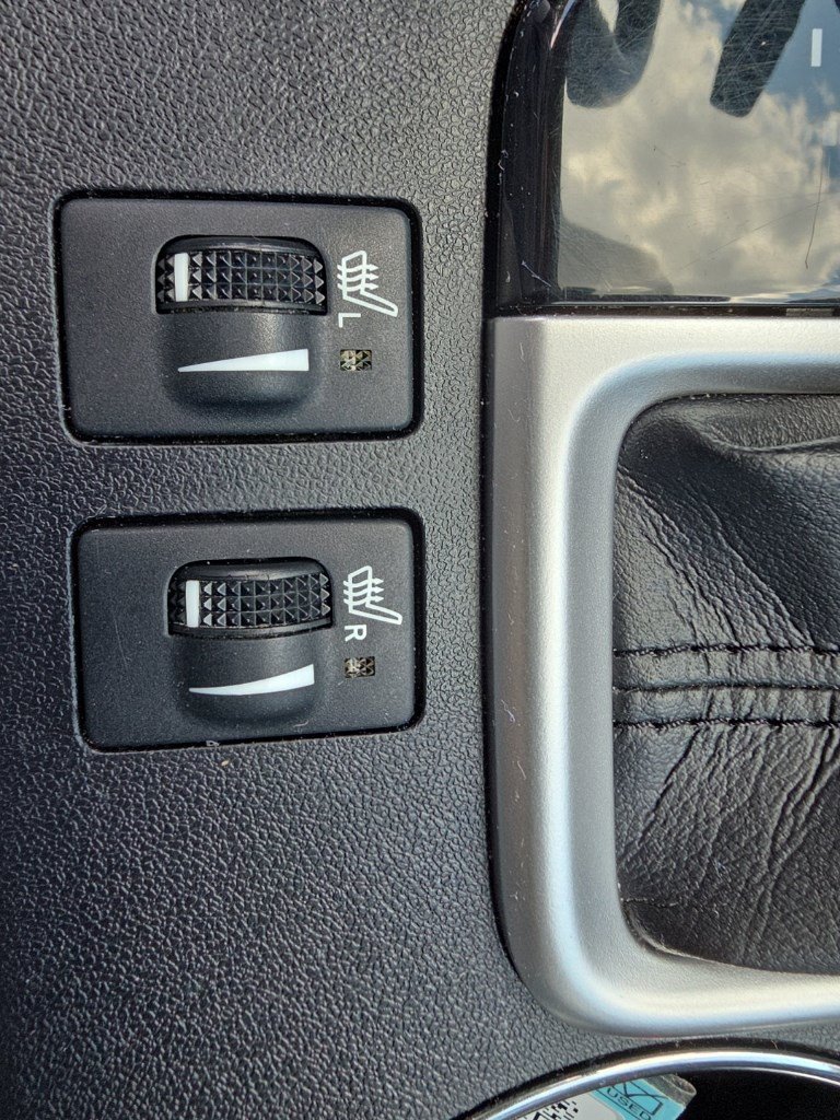 Used 2019 Shoreline Mist Toyota XLE image 37