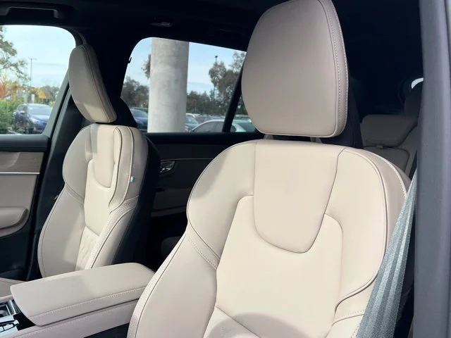 2026 Volvo XC90 Plus - Photo 19