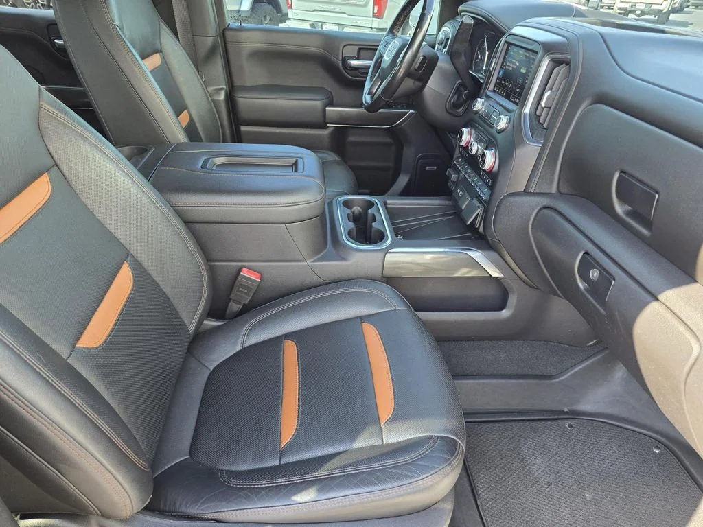 Used 2021 SUMMIT WHITE GMC AT4 image 21