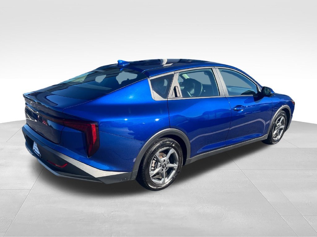 Used 2025 Blue Kia LXS image 6
