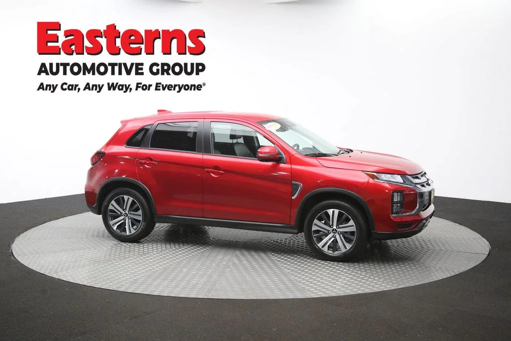Used 2025 Red Mitsubishi 2.0 SE image 47
