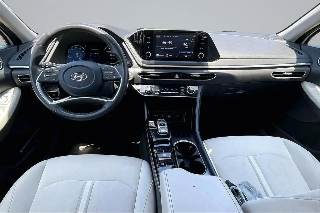 Used 2022 Gray Hyundai SEL image 13