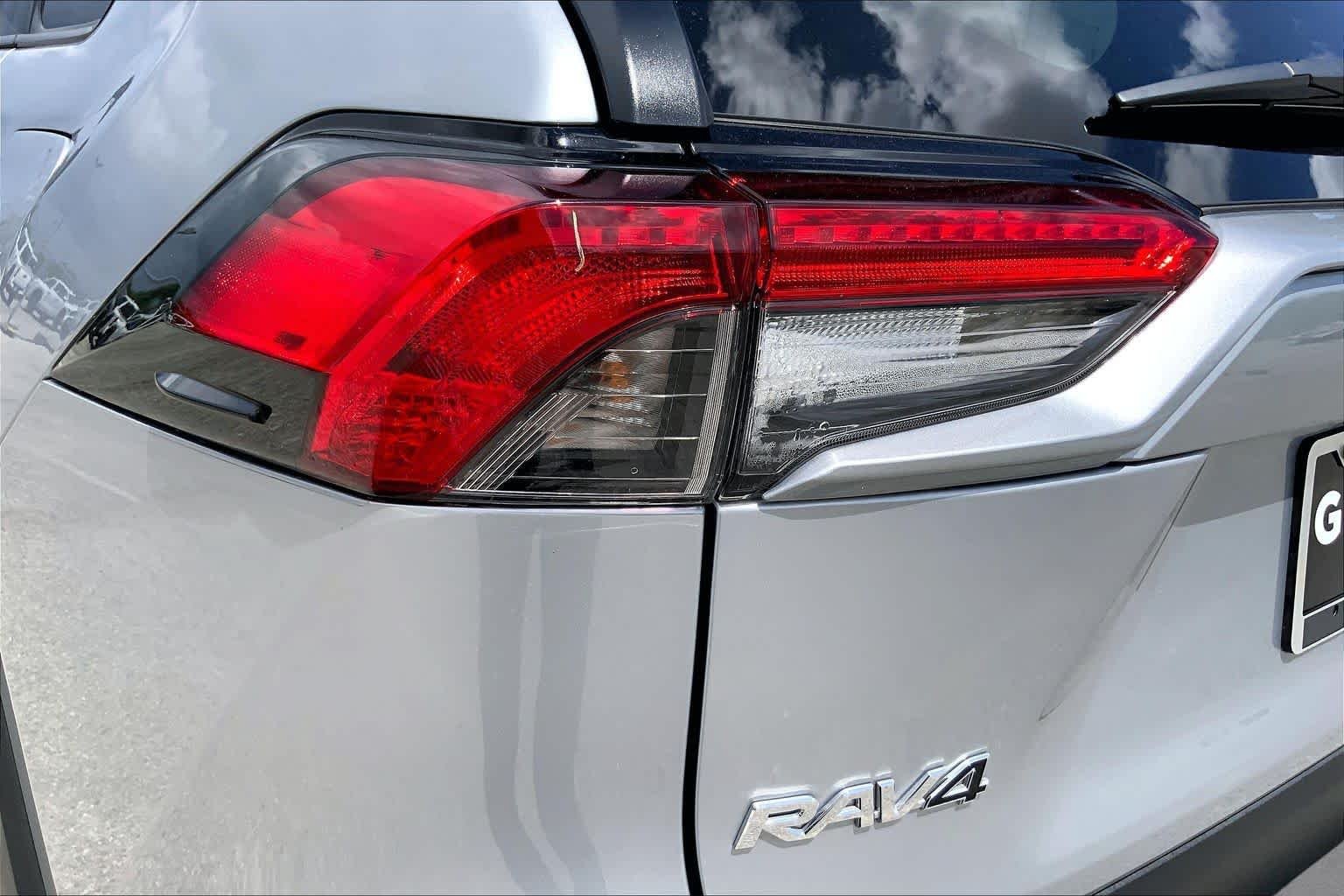 Used 2025 Silver Sky Metallic Toyota LE image 28