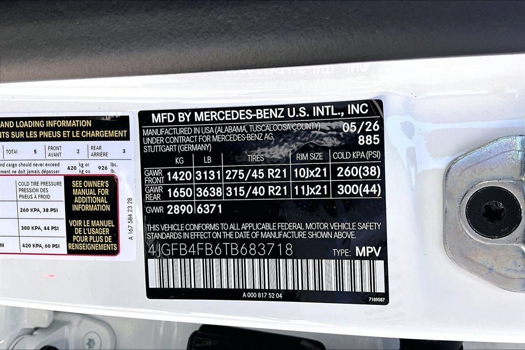 New 2026 MANUFAKTUR Moonlight White Metallic Mercedes-Benz GLE 350 image 27