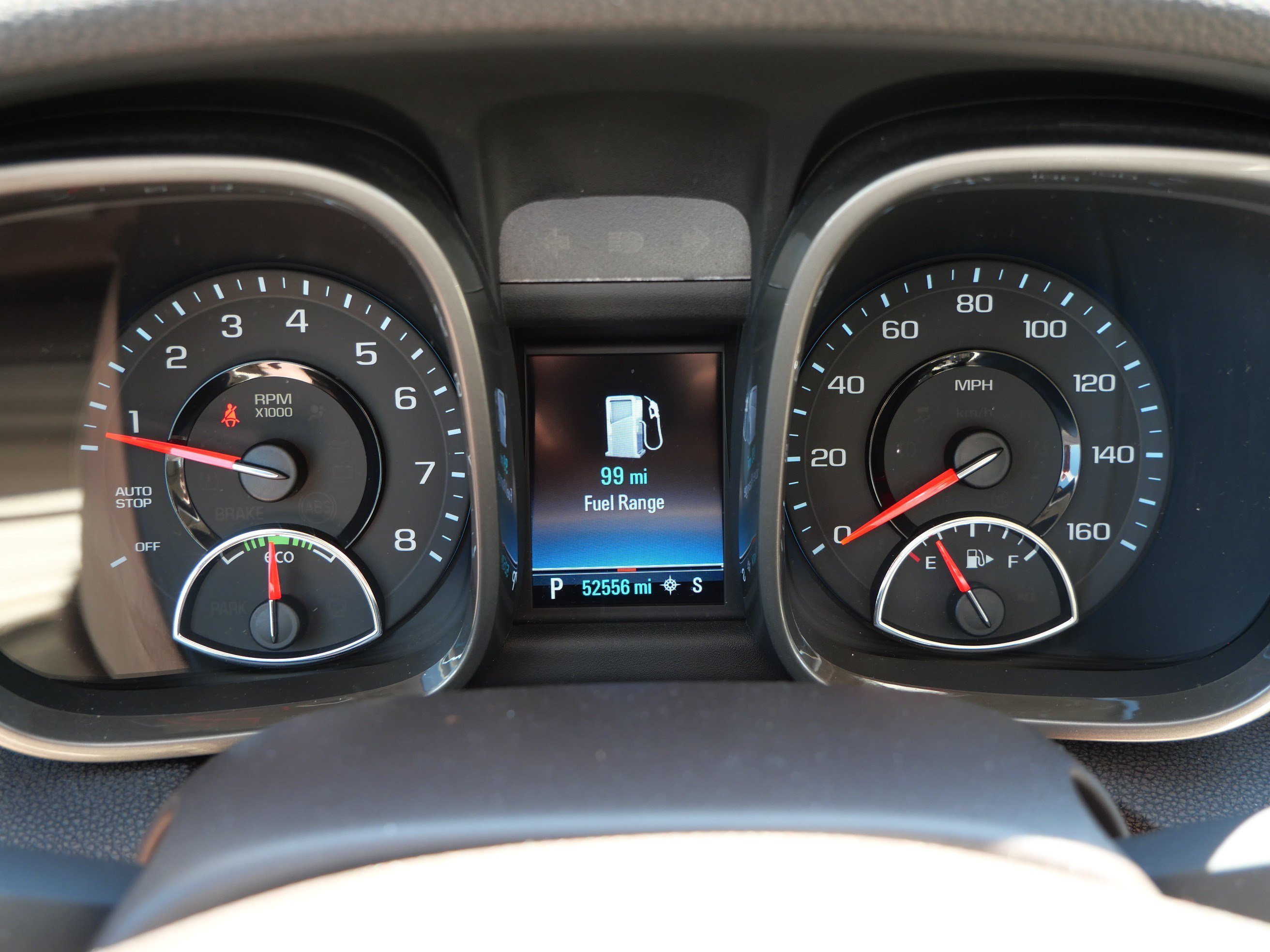Used 2013 White Diamond Tricoat Chevrolet ECO image 21