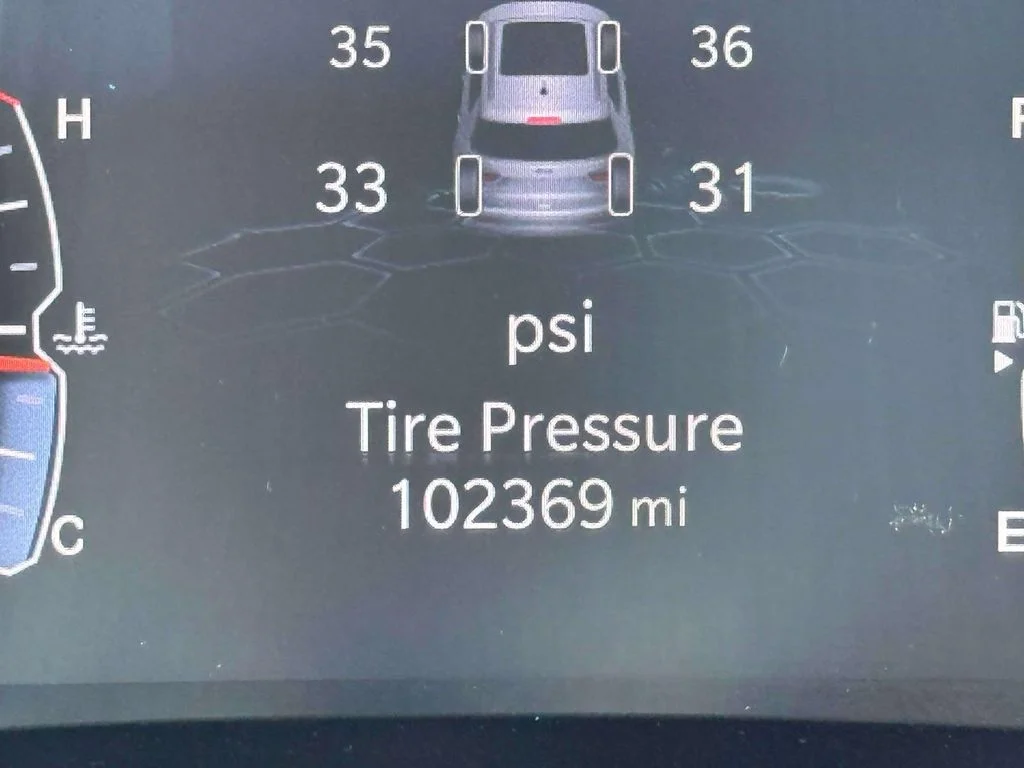 Used 2022 Gray Jeep Limited image 22