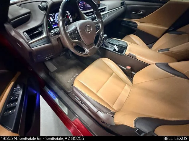 Used 2021 Red Lexus 300h image 14