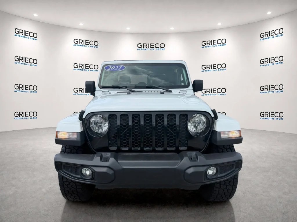 Used 2022 White Jeep Willys image 2