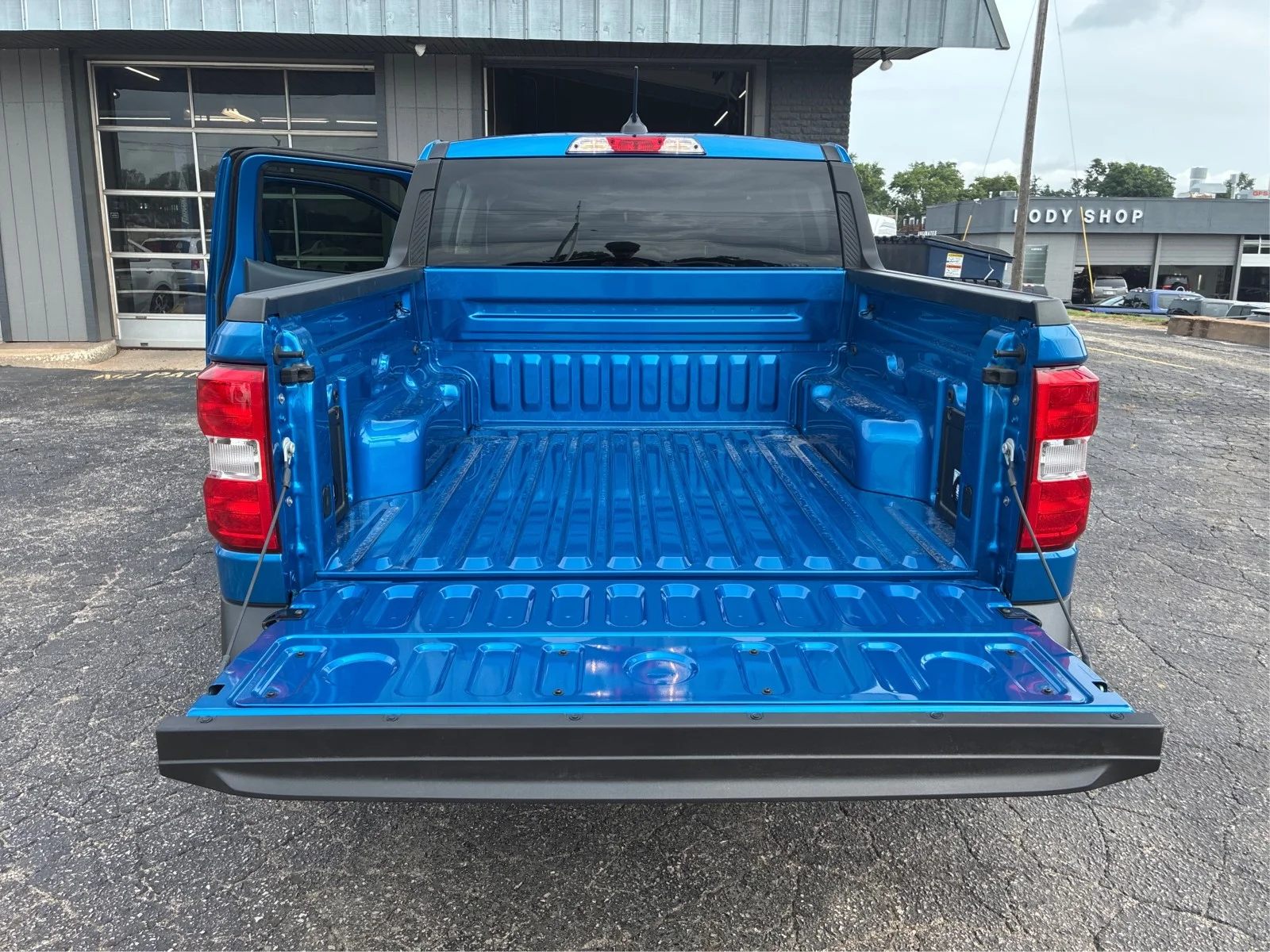 New 2026 Velocity Blue Ford XL image 11