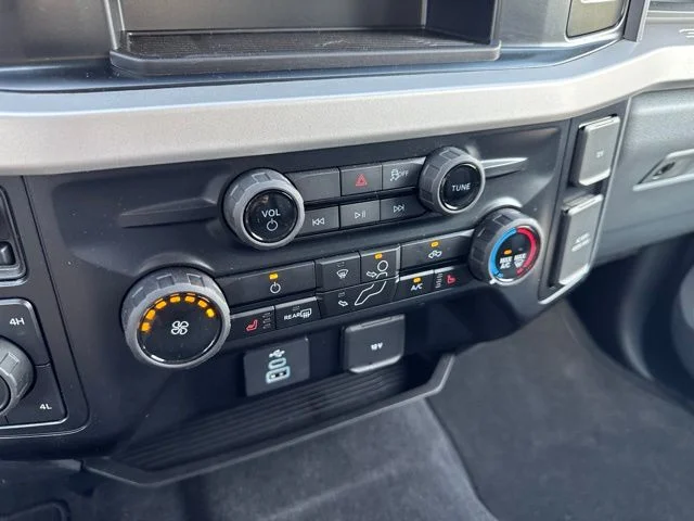 Used 2025 Gray Ford XLT image 18