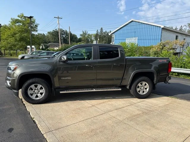 Certified Used 2018 Green Chevrolet Work Truck image 5