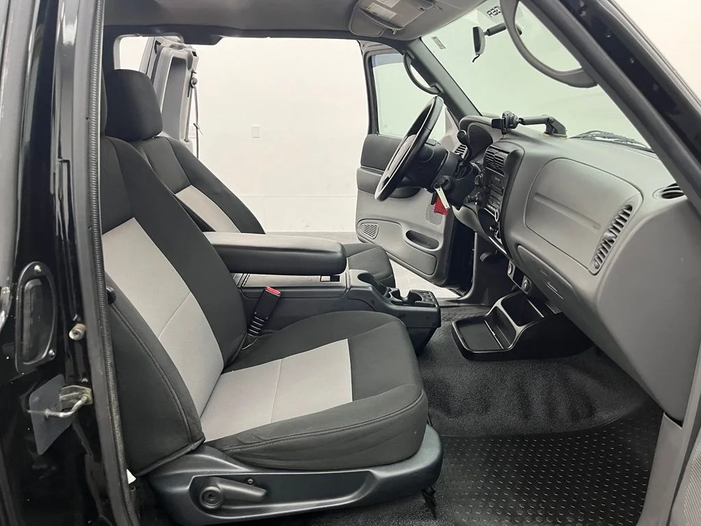 Used 2010  Ford XLT image 30