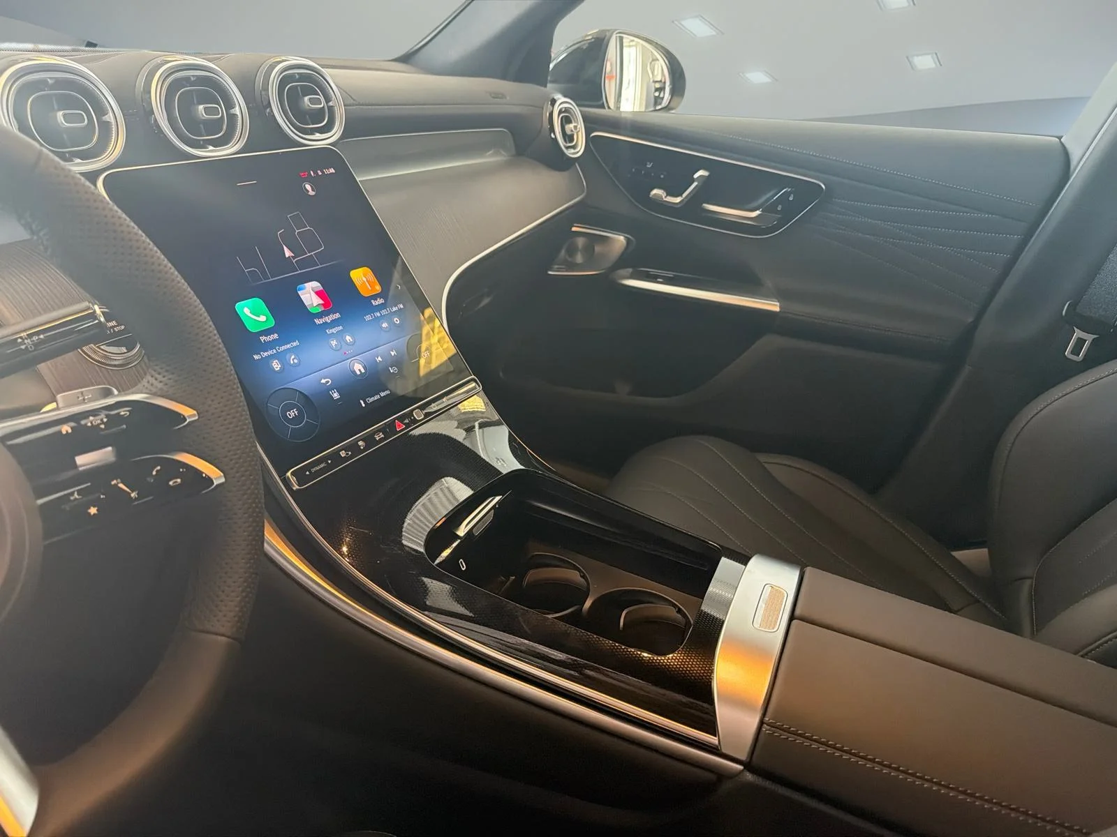 New 2026 Black Mercedes-Benz GLC 350e 4MATIC SUV image 30