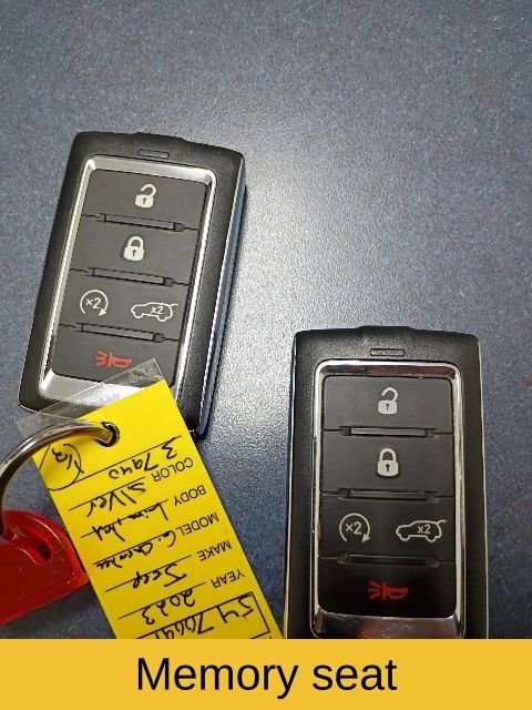 Used 2023 Silver Jeep Limited image 22