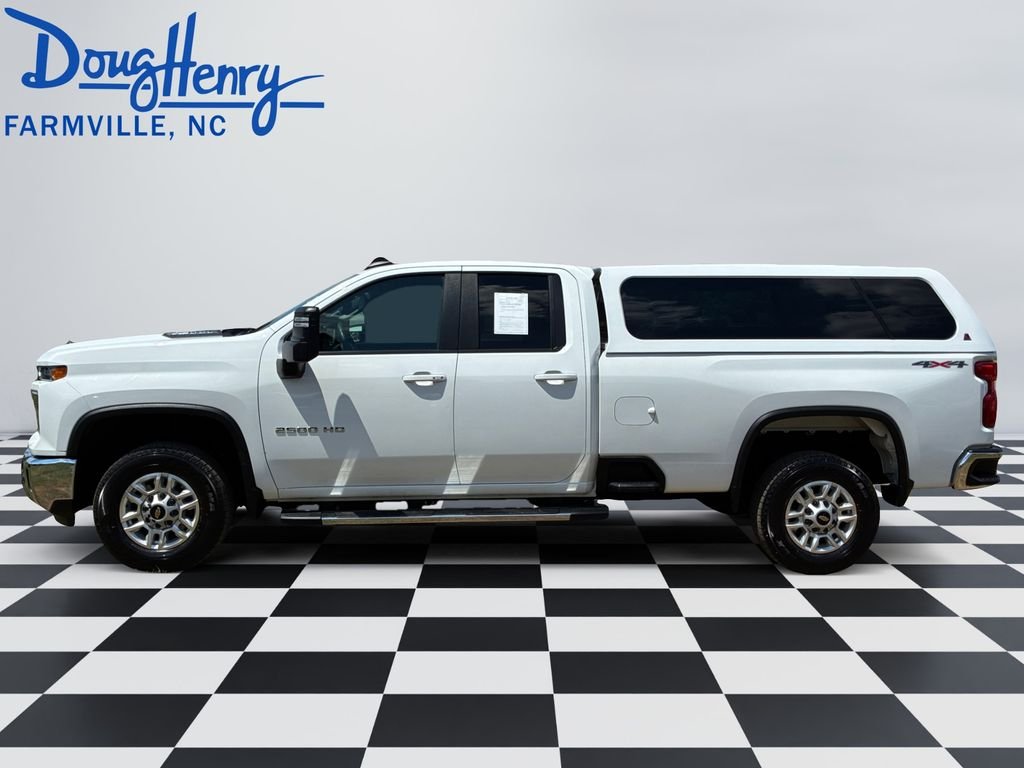 Used 2025 White Chevrolet LT image 2