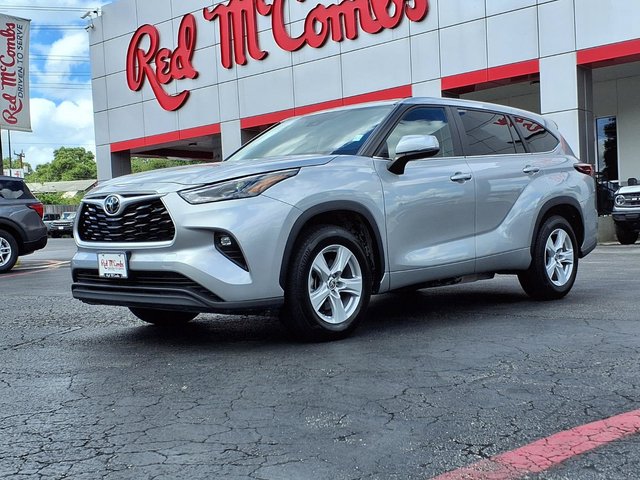 2025 Toyota Highlander LE