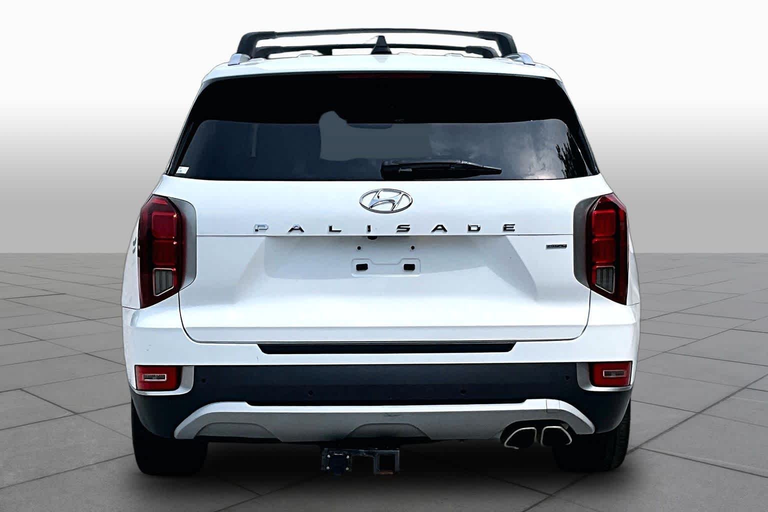 Used 2022 Hyper White Hyundai SEL image 5