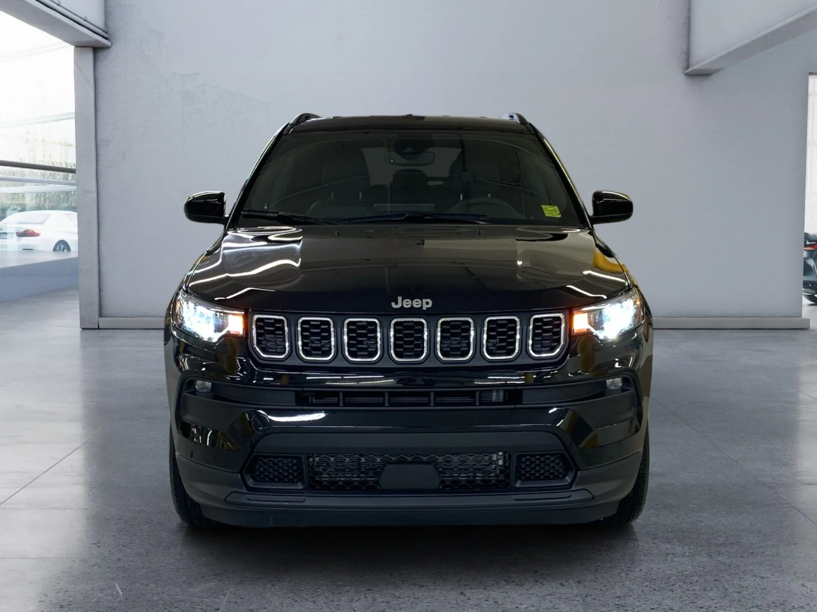 New 2026 Diamond Black Crystal Pearl Jeep North image 8