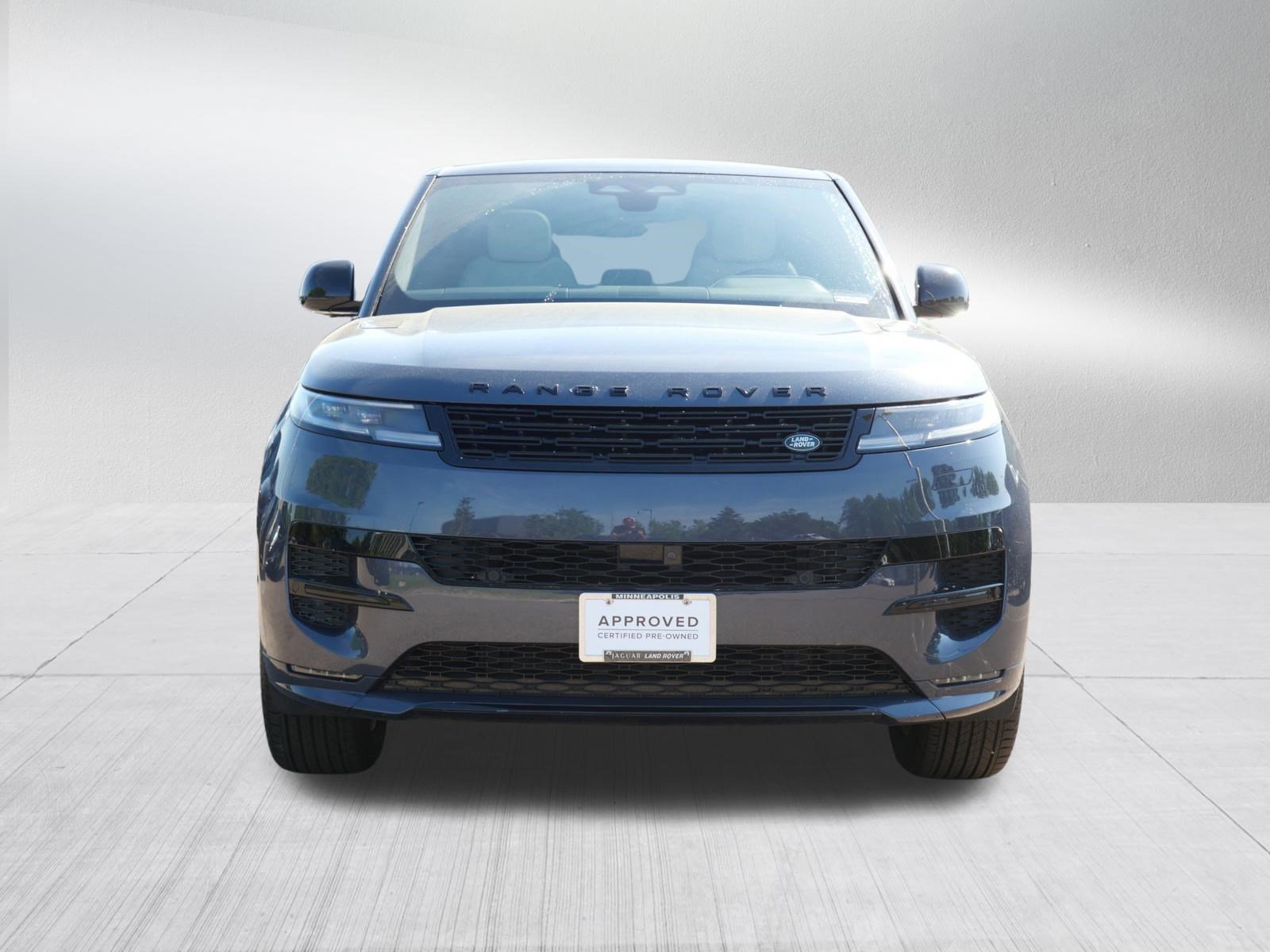 Used 2024 VARESINE BLUE Land Rover Dynamic SE image 8