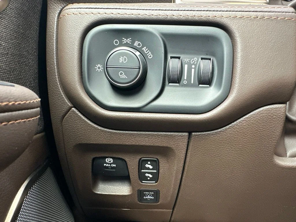 Used 2025 White Ram Limited image 48