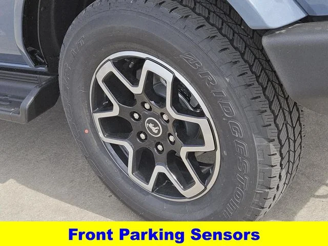 New 2025 Azure Gray Metallic Tri-Coat Ford Outer Banks® image 9
