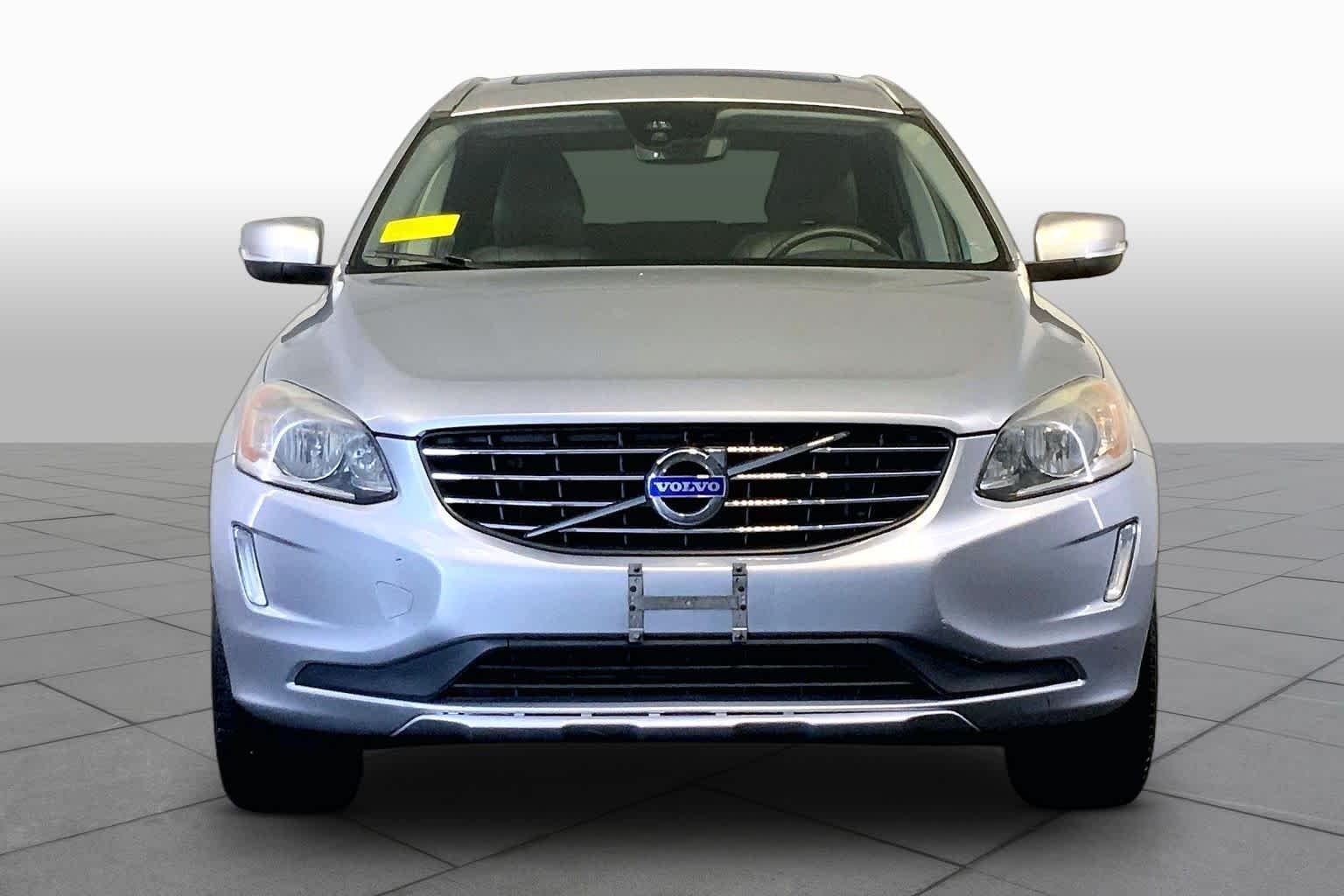 Pre-Owned 2015 Volvo XC60 T6