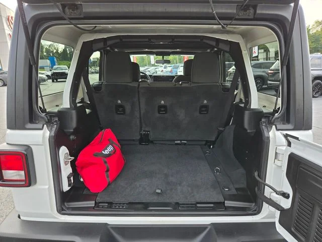 Used 2024 White Jeep Sport image 16