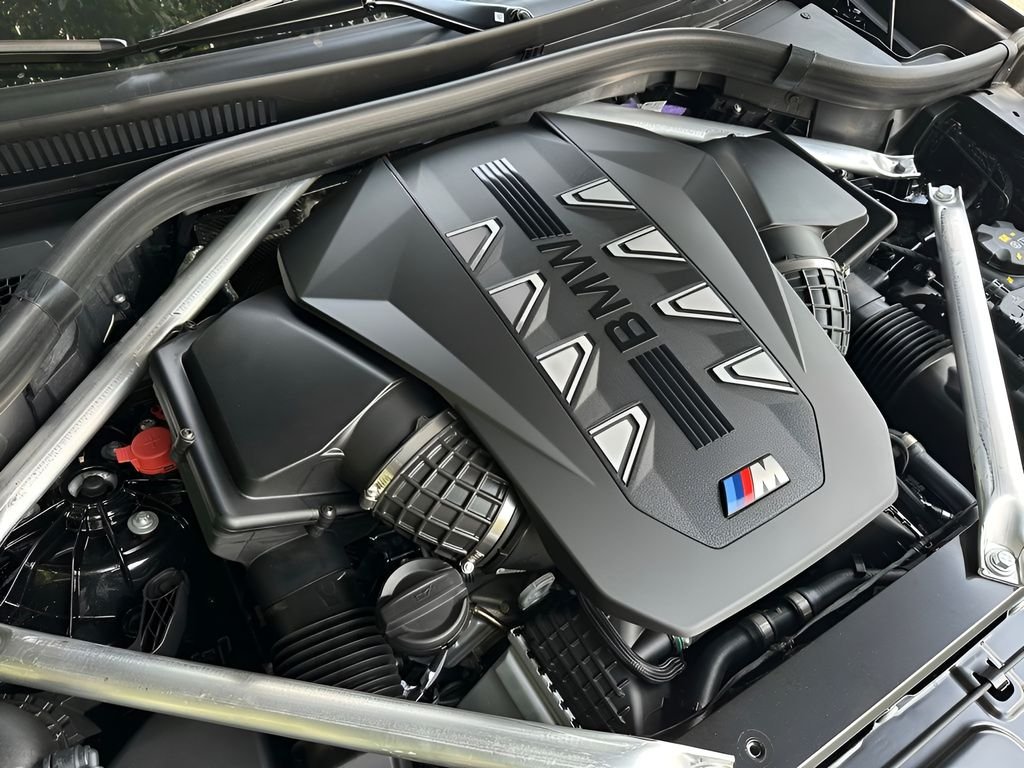 New 2026 Black Sapphire Metallic BMW M60i image 26