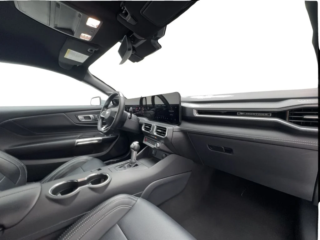 Used 2025 Silver Ford EcoBoost Premium image 25