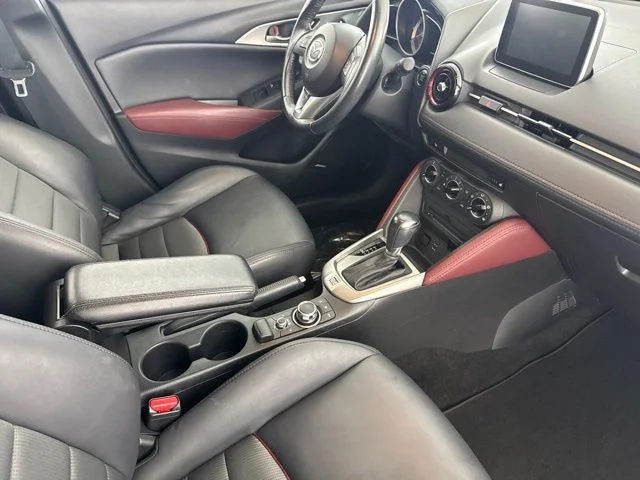 Used 2016 White Mazda Touring image 21