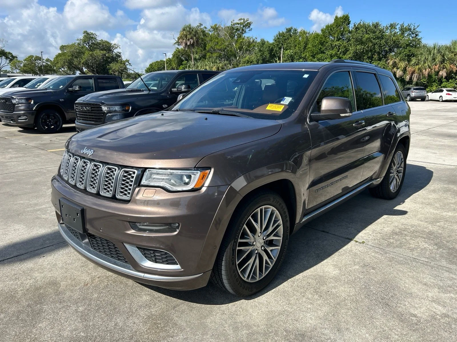 Used 2018 Brown Metallic Jeep Summit image 20