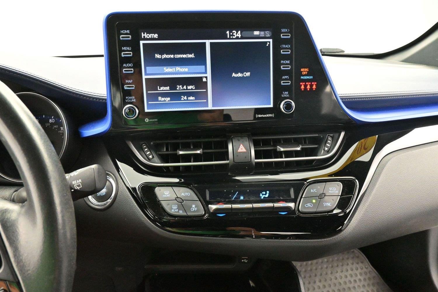 Used 2022 Wind Chill Pearl Toyota XLE image 19