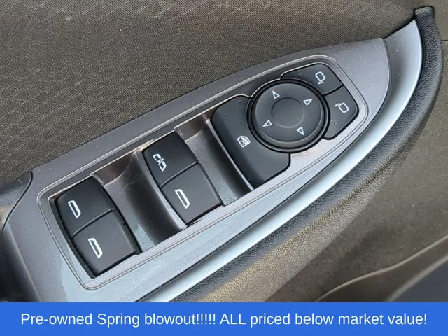 Used 2025 White Chevrolet LT image 22