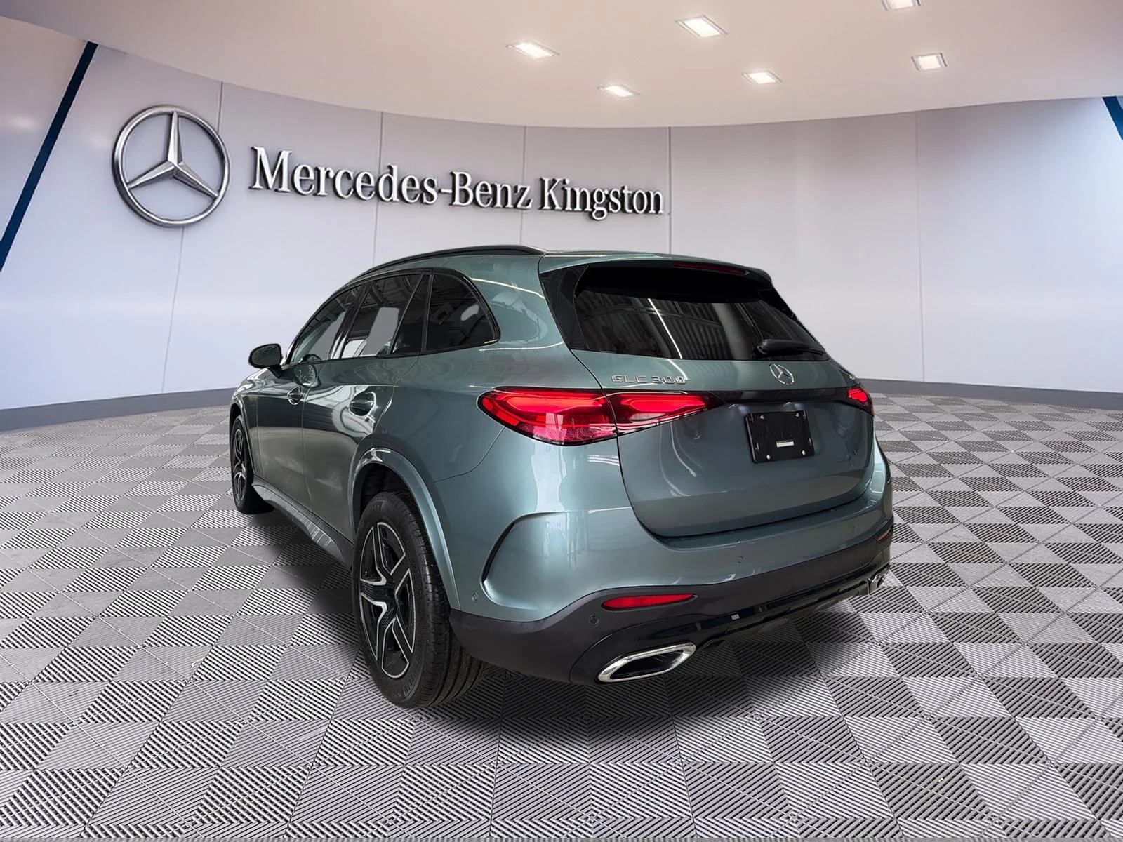 Used 2026 White Mercedes-Benz 300 4matic Suv image 8