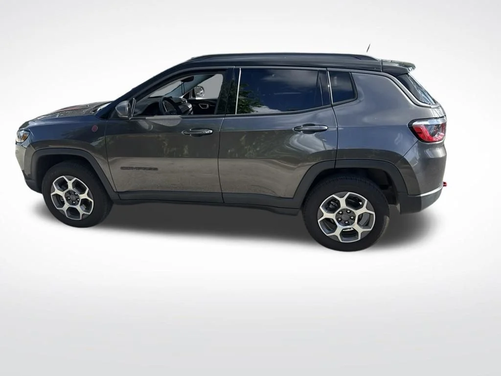 Used 2022 Gray Jeep Trailhawk image 6