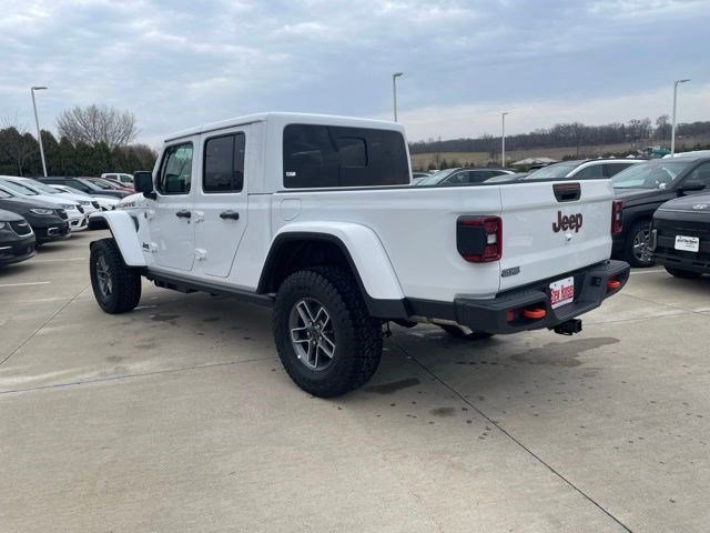 New 2026 Bright White Clearcoat Jeep Mojave image 3