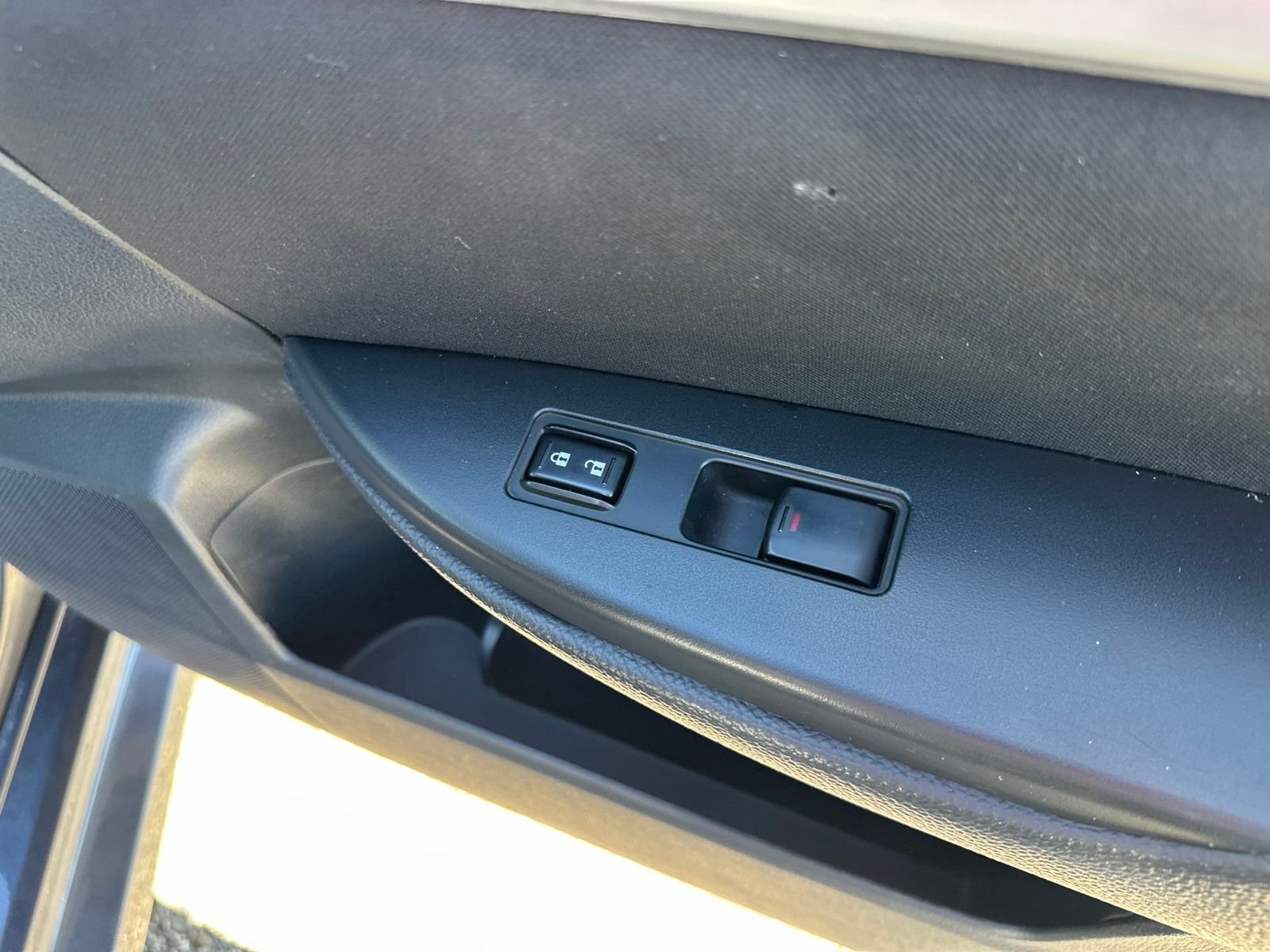 Used 2012 Gray Subaru 2.5i image 34