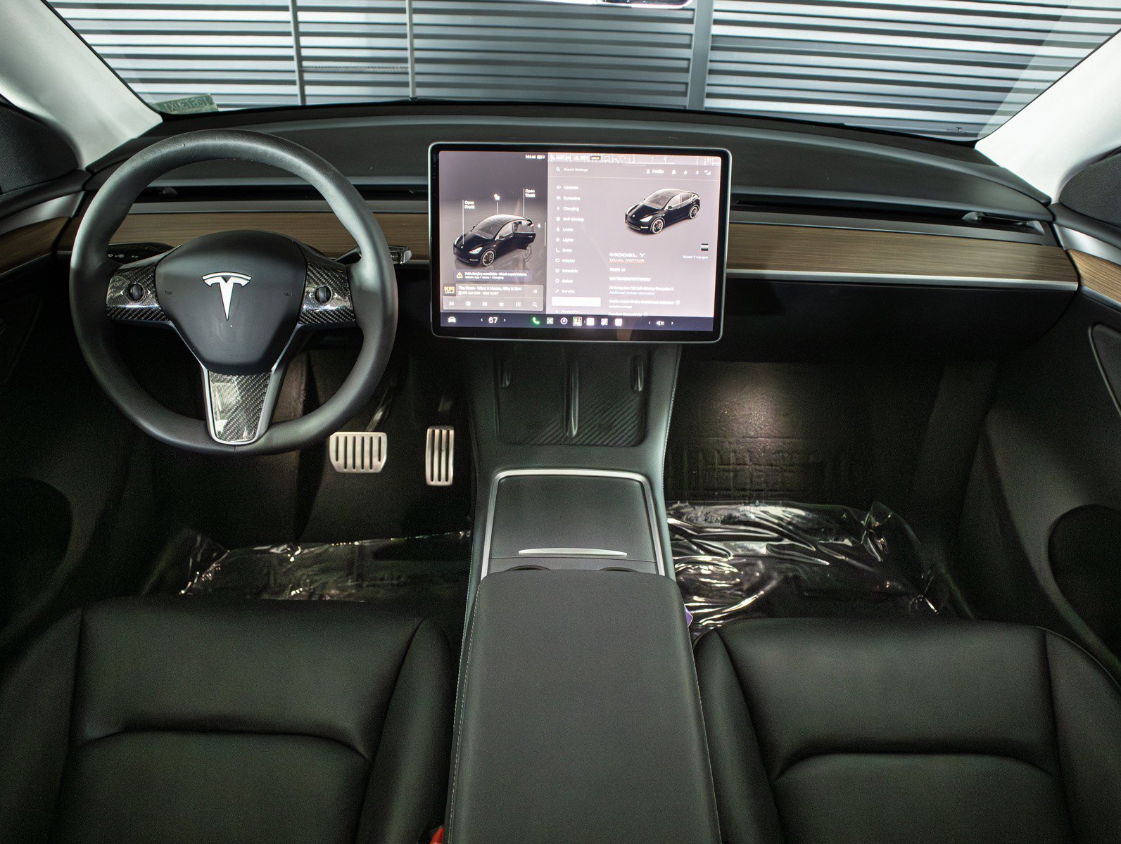 Used 2023 White Tesla Performance image 7