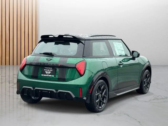 New 2026 British Racing Green IV Met MINI Iconic image 3