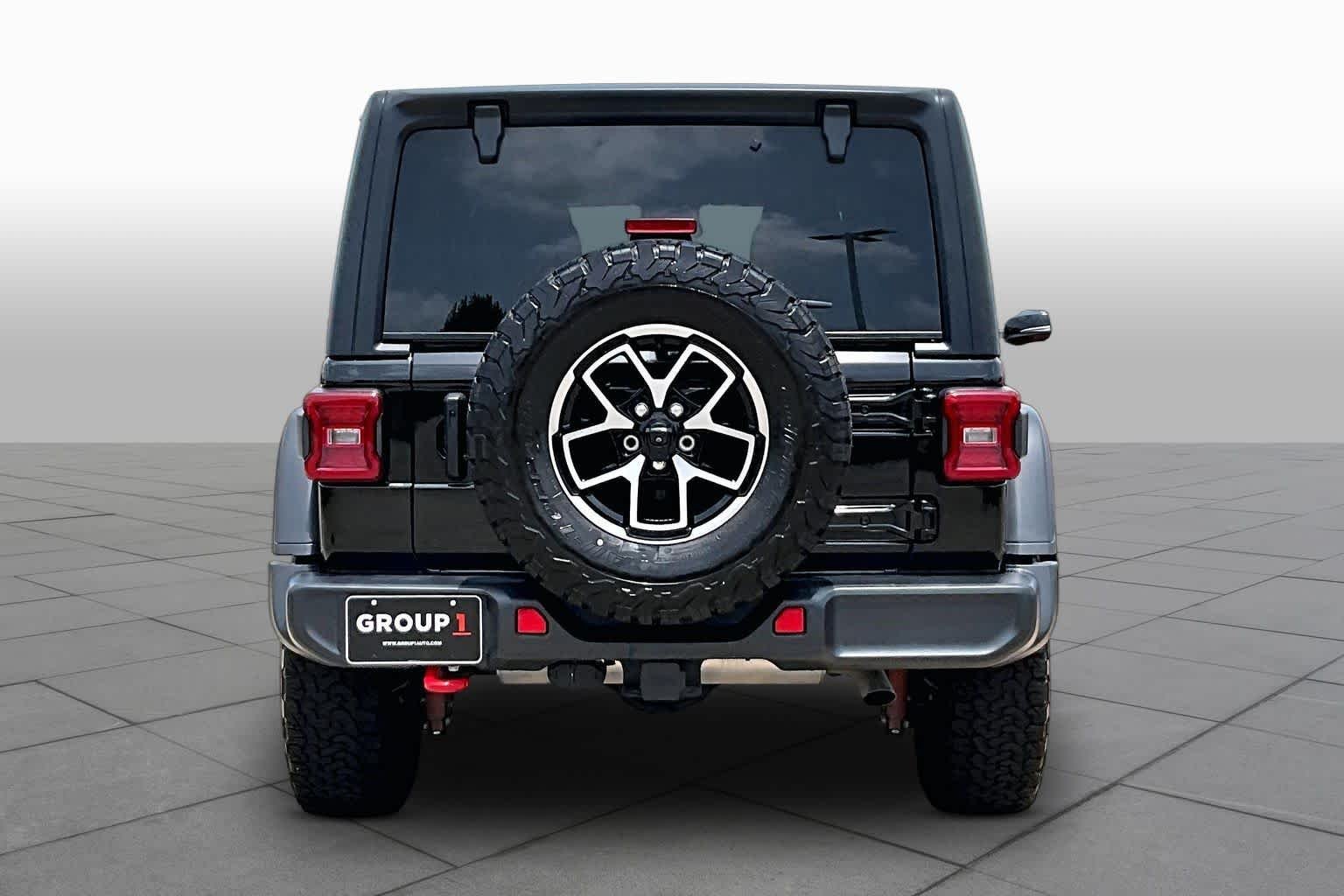 Used 2024 Black Clearcoat Jeep Rubicon image 5