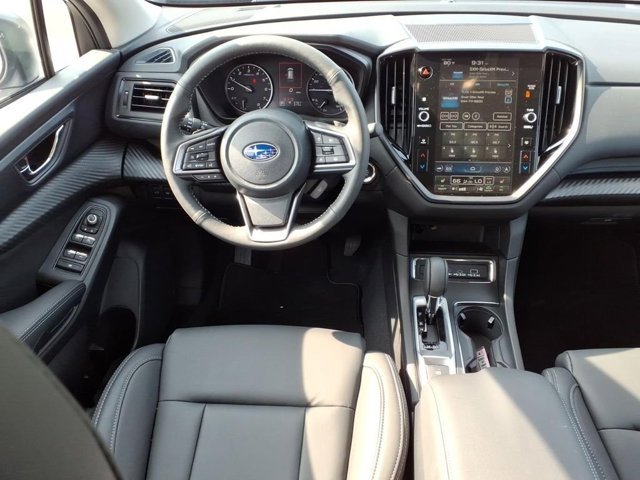 New 2026 ICE SILVER METALLIC Subaru Premium 7-Passenger image 3